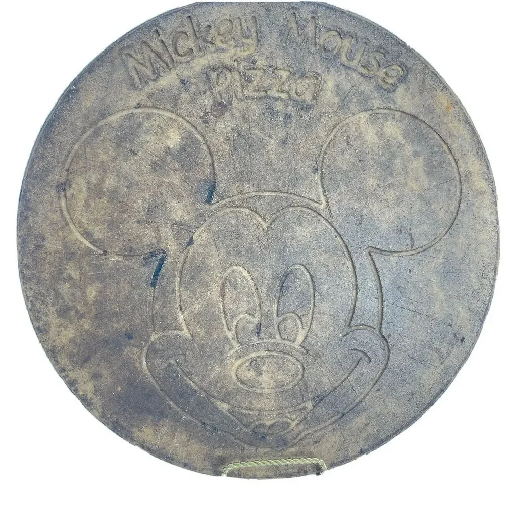 Rare Disney Mickey Mouse Pizza baking stone Seasoned 13 1/4”